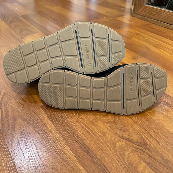 Adidas SWIFT RUN 1.0 SHOES, Black, US 10.5 - Picture 10 of 10